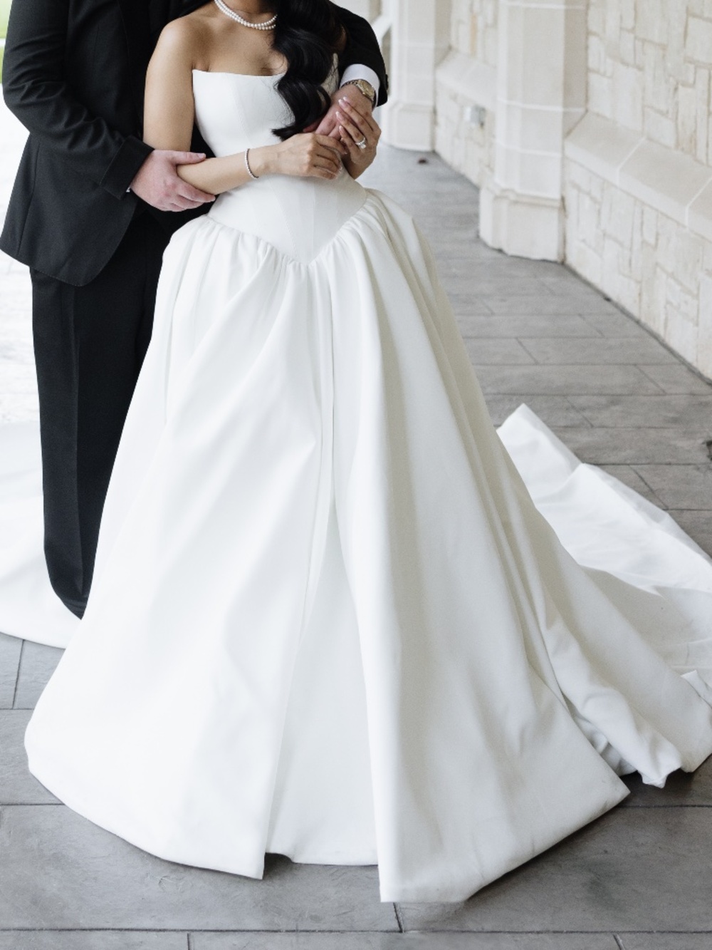 Stunning Custom Drop-Waist Basque Wedding Gown - Picture 1 of 6